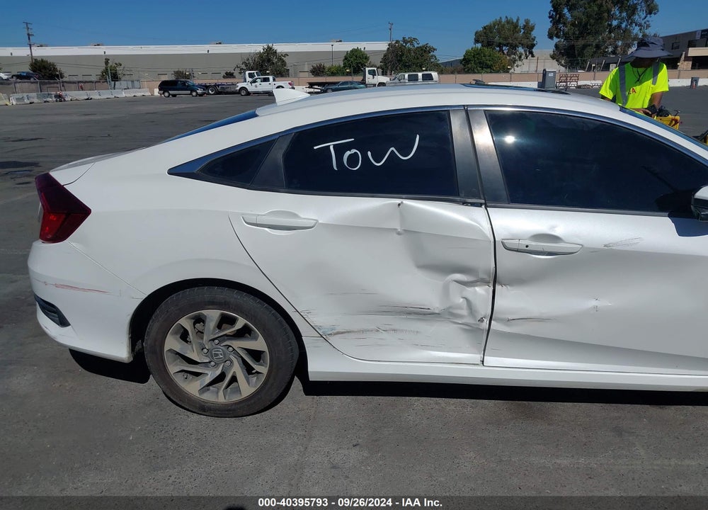 2017 HONDA CIVIC VIN: 19XFC2F75HE215734