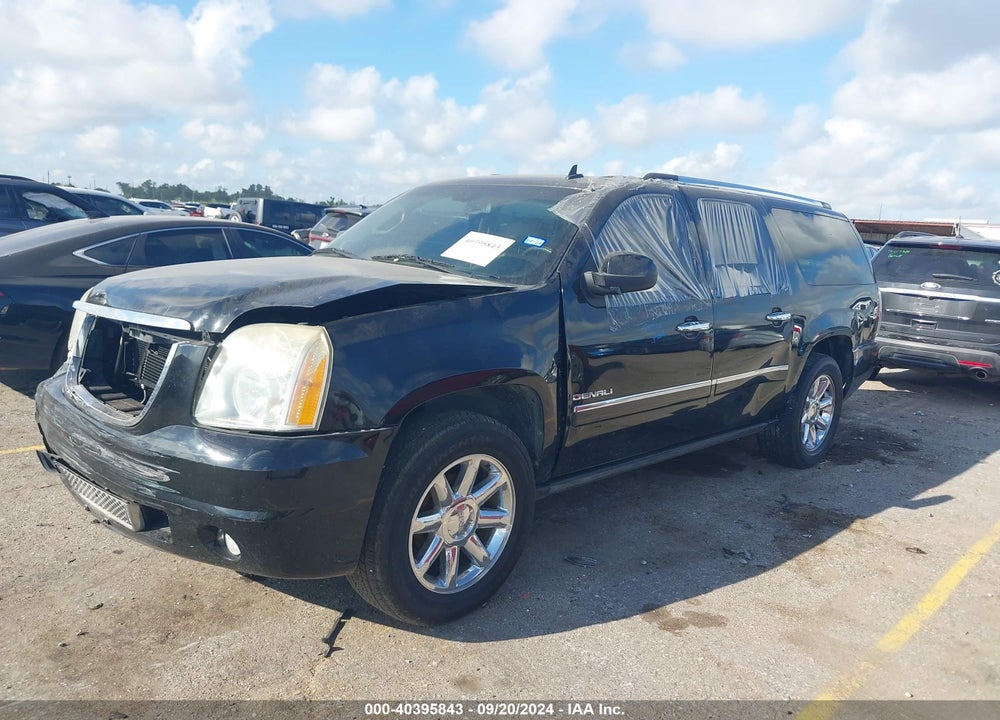 2010 GMC YUKON XL 1500 DENALI VIN: 1GKUKMEFXAR168455