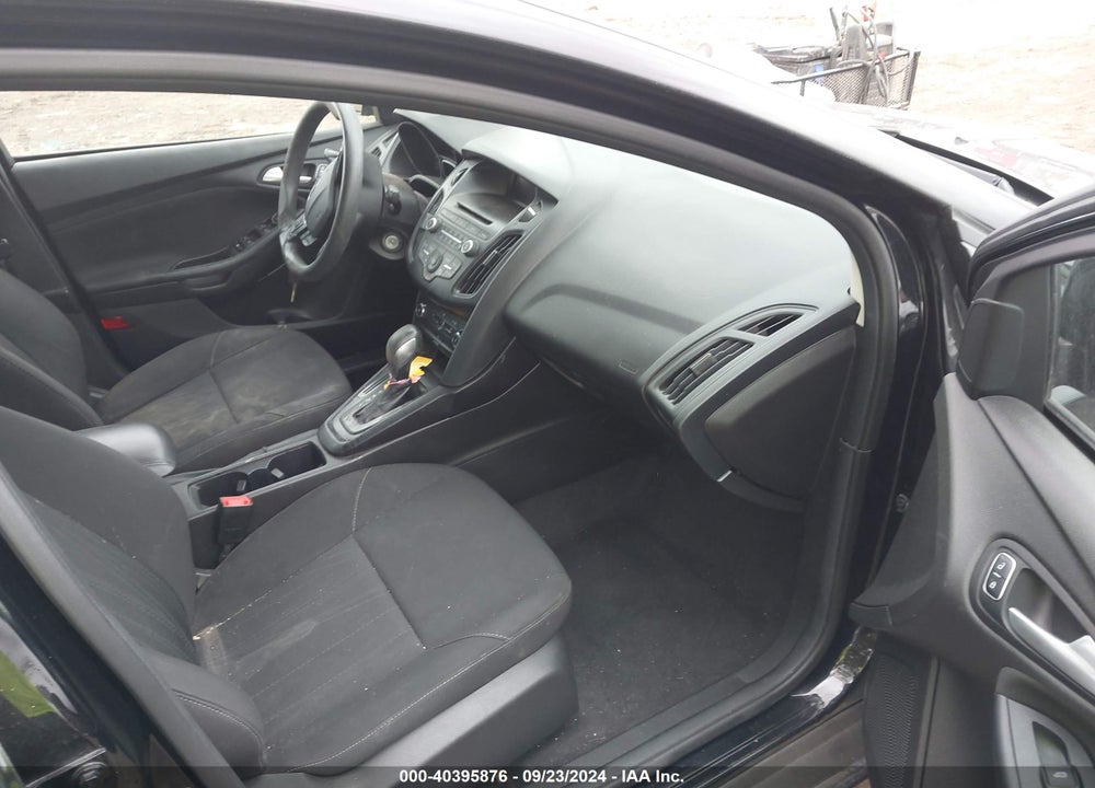 2017 FORD FOCUS SE VIN: 1FADP3F27HL285741