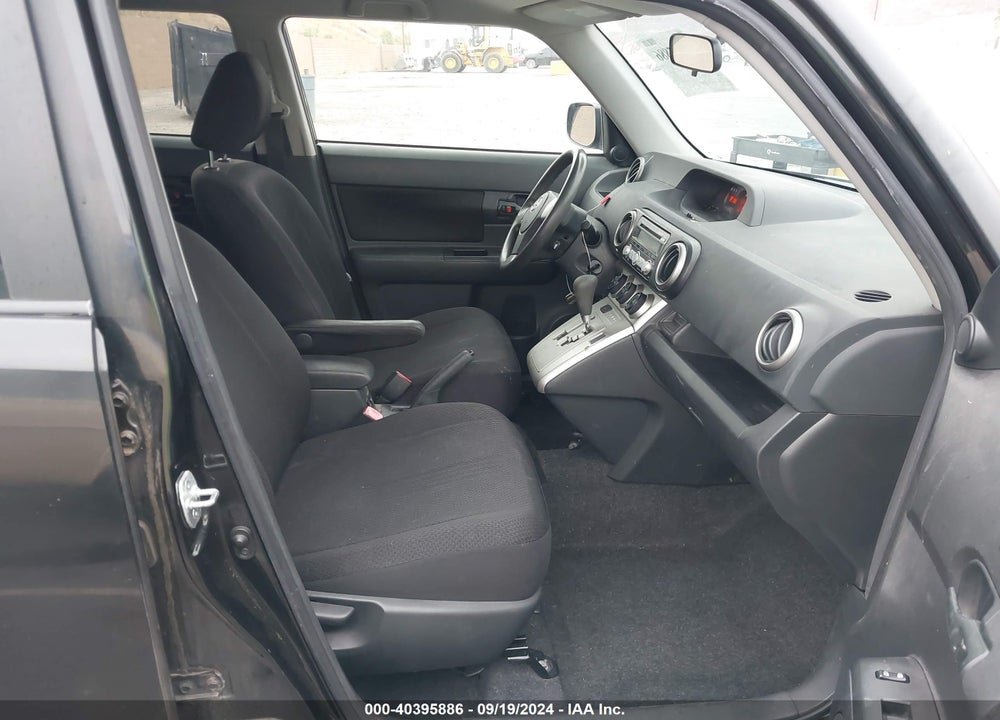2008 SCION XB VIN: JTLKE50E381032986