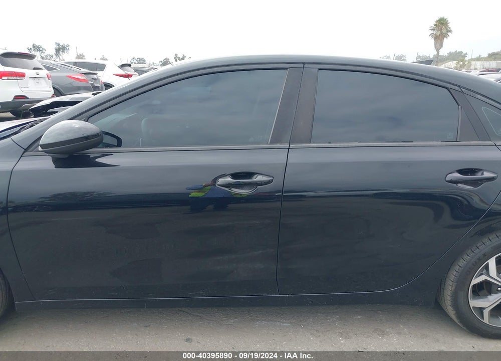 2019 KIA FORTE LXS VIN: 3KPF24AD3KE095063