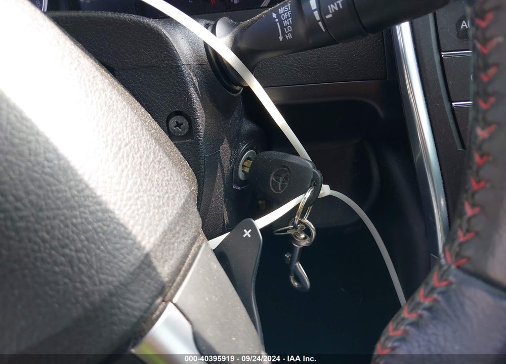 2015 TOYOTA CAMRY SE VIN: 4T1BF1FK2FU983024