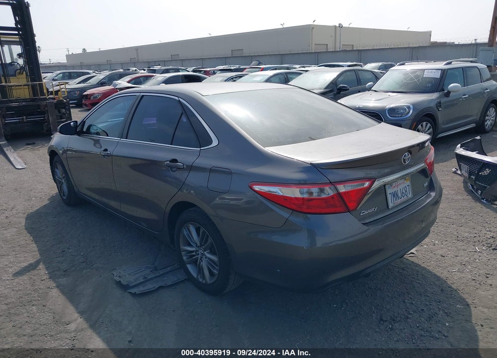 2015 TOYOTA CAMRY SE VIN: 4T1BF1FK2FU983024