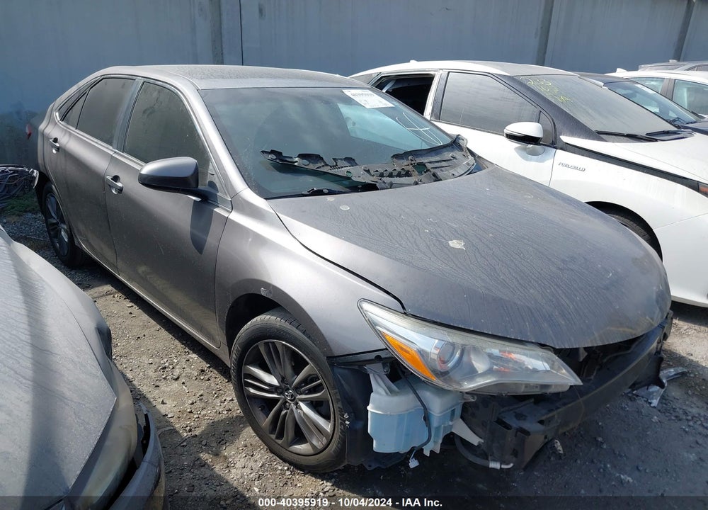 2015 TOYOTA CAMRY SE VIN: 4T1BF1FK2FU983024