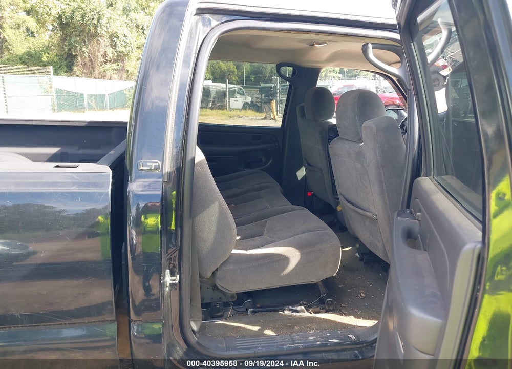2006 CHEVROLET SILVERADO 2500HD LT1 VIN: 1GCHK23U86F245058