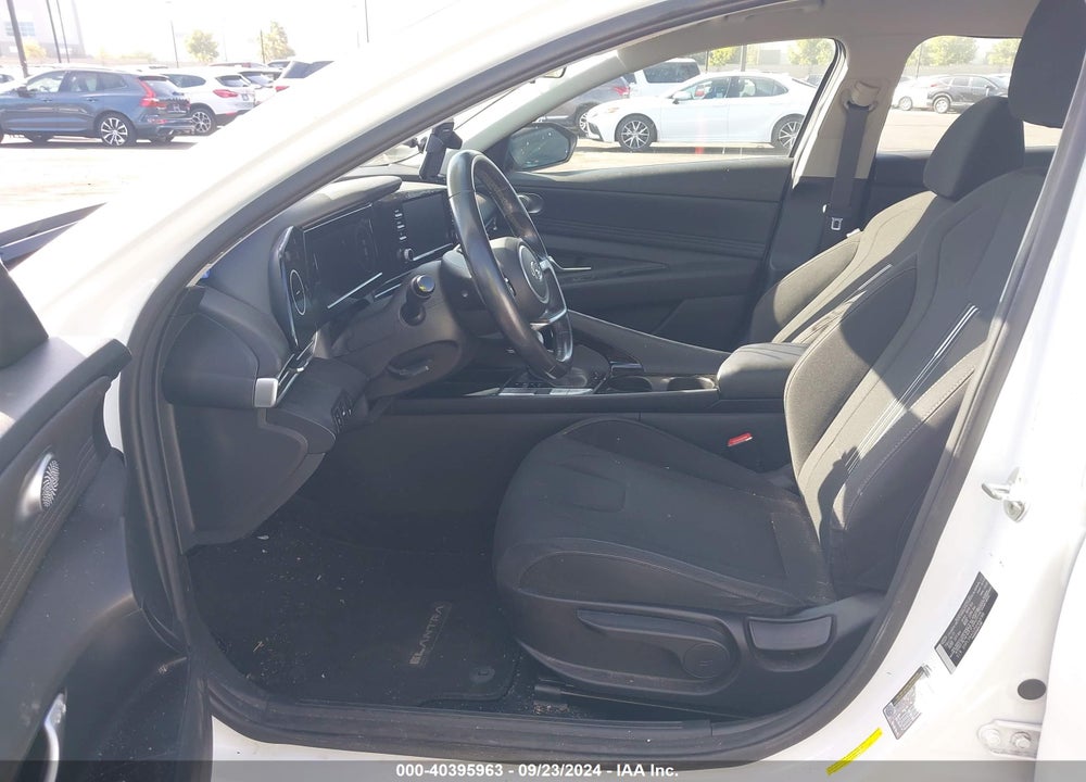2022 HYUNDAI ELANTRA SEL VIN: 5NPLS4AG2NH068188