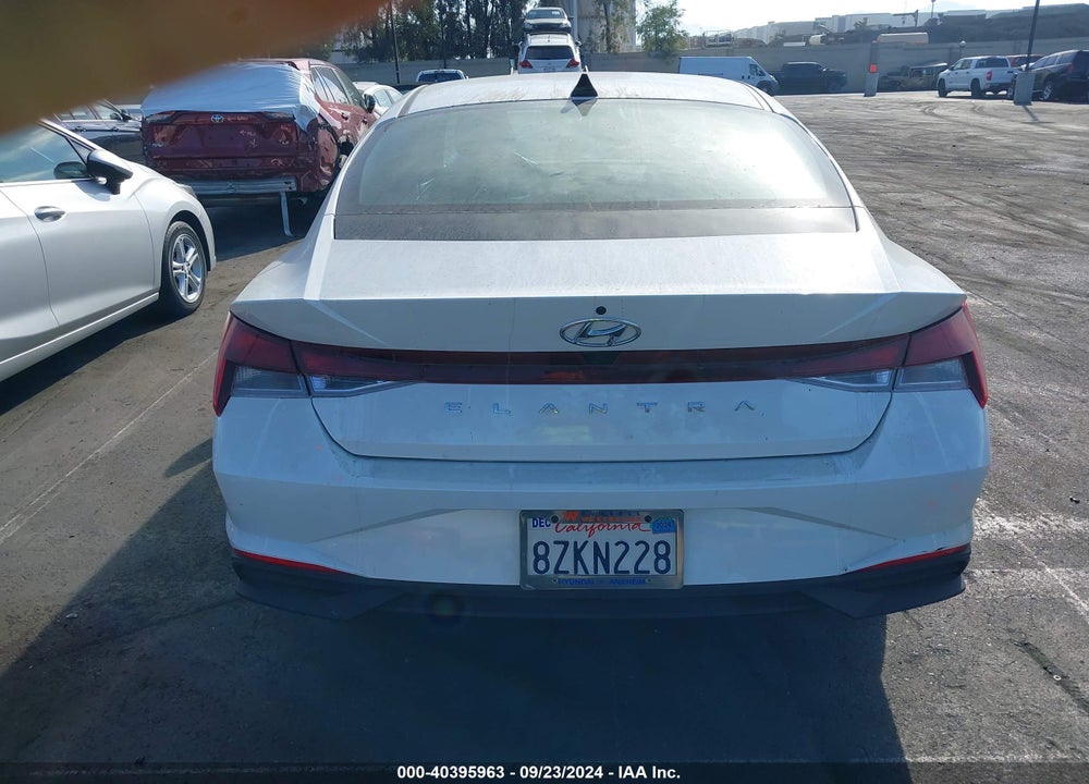 2022 HYUNDAI ELANTRA SEL VIN: 5NPLS4AG2NH068188