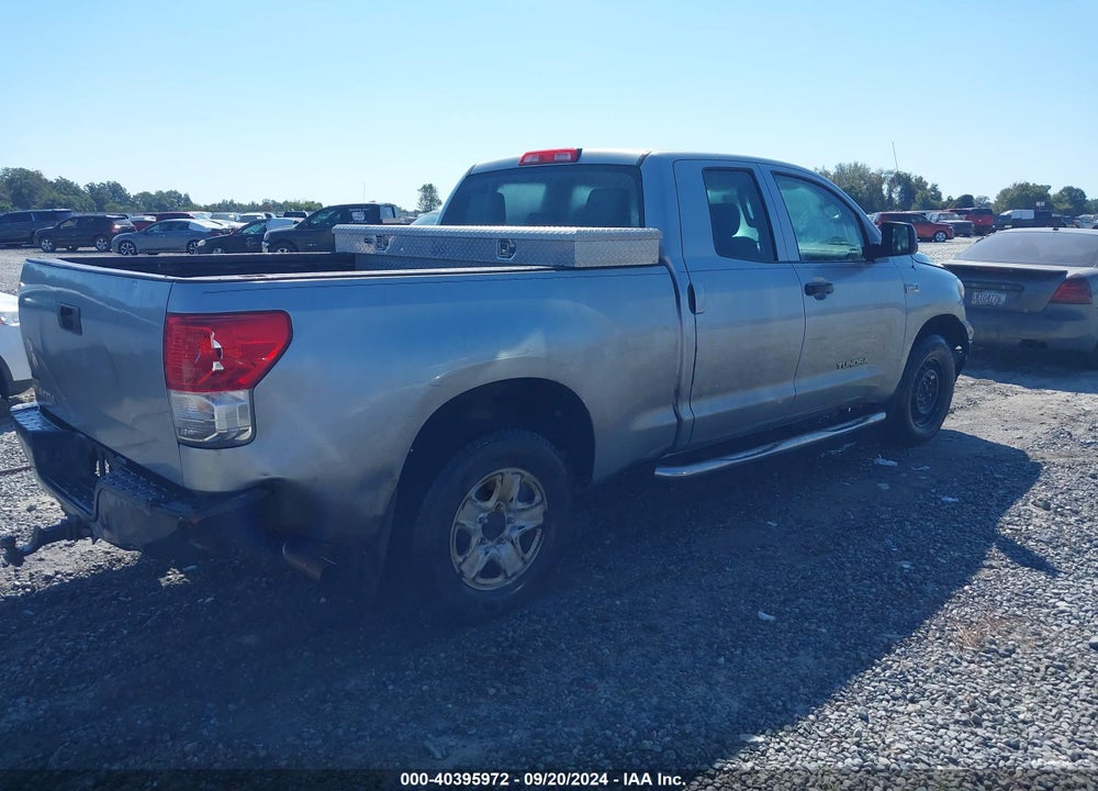 2011 TOYOTA TUNDRA GRADE 5.7L V8 VIN: 5TFRY5F15BX102966