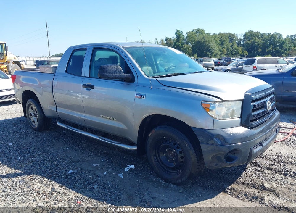 2011 TOYOTA TUNDRA GRADE 5.7L V8 VIN: 5TFRY5F15BX102966