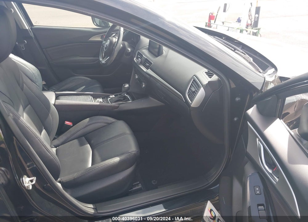 2018 MAZDA 3 TOURING VIN: 3MZBN1L30JM223415