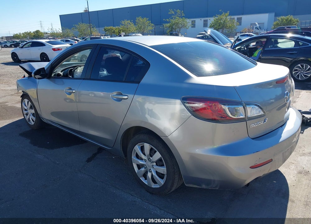2013 MAZDA 3 I SPORT VIN: JM1BL1UP5D1782213