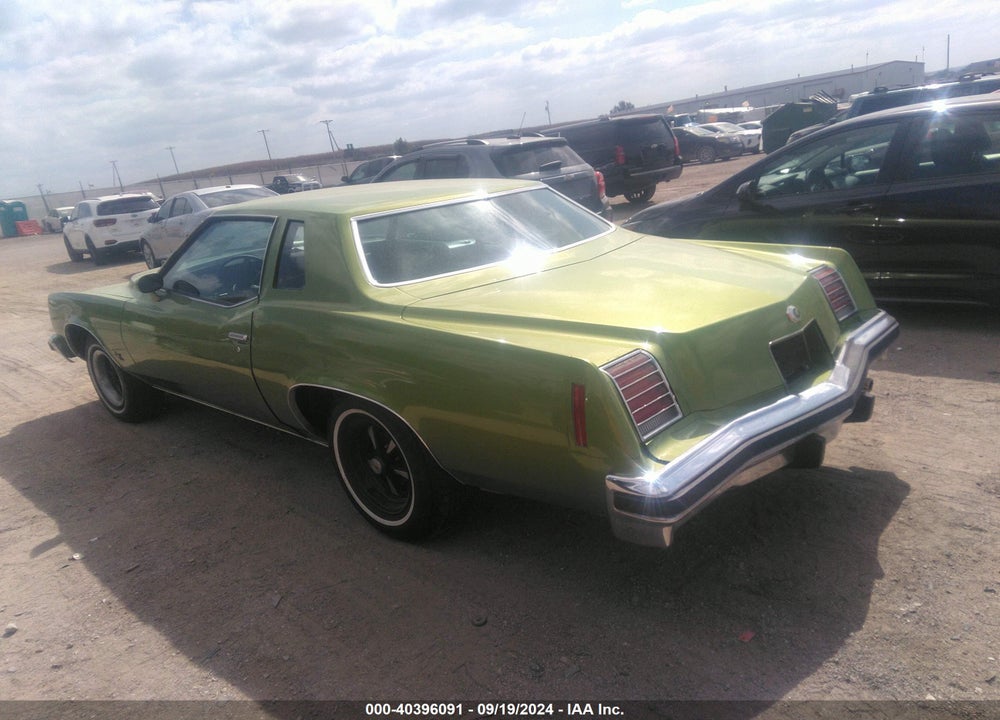 1976 PONTIAC GRAND PRIX VIN: 2J57M6P241810