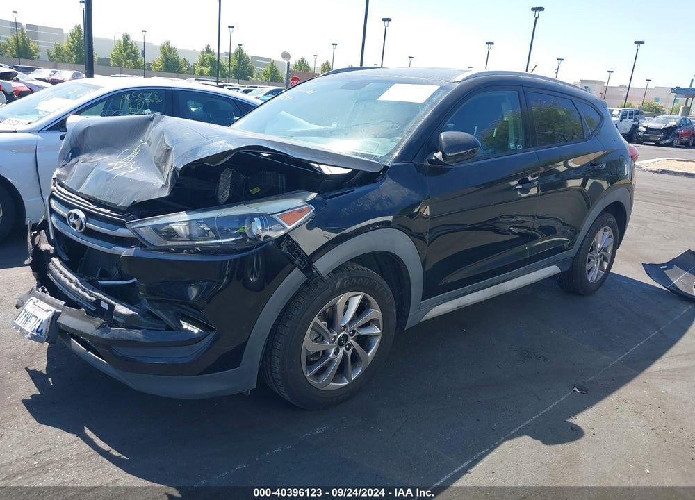 2017 HYUNDAI TUCSON SE VIN: KM8J33A46HU442036