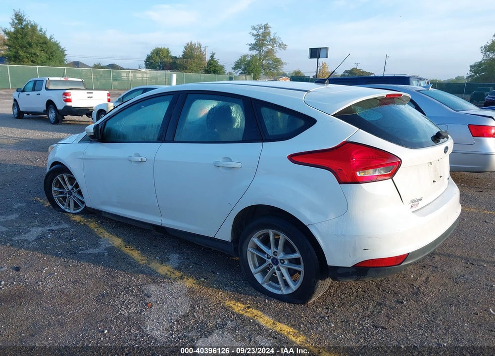 2017 FORD FOCUS SE VIN: 1FADP3K23HL296614
