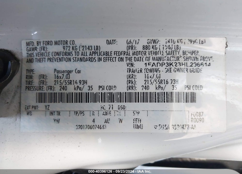 2017 FORD FOCUS SE VIN: 1FADP3K23HL296614