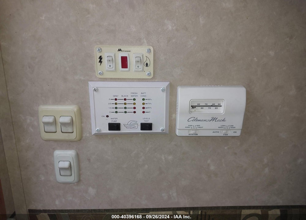 2008 GULFSTREAM KINGPORT  236RB VIN: 1NL1GTK2781042519