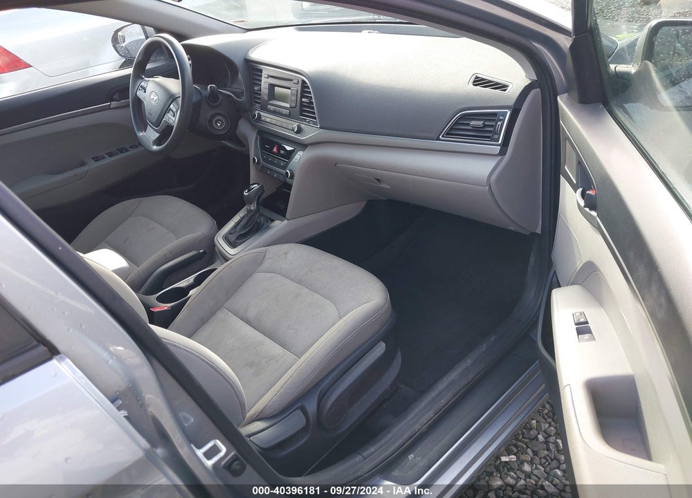 2017 HYUNDAI ELANTRA SE VIN: 5NPD74LF5HH126678