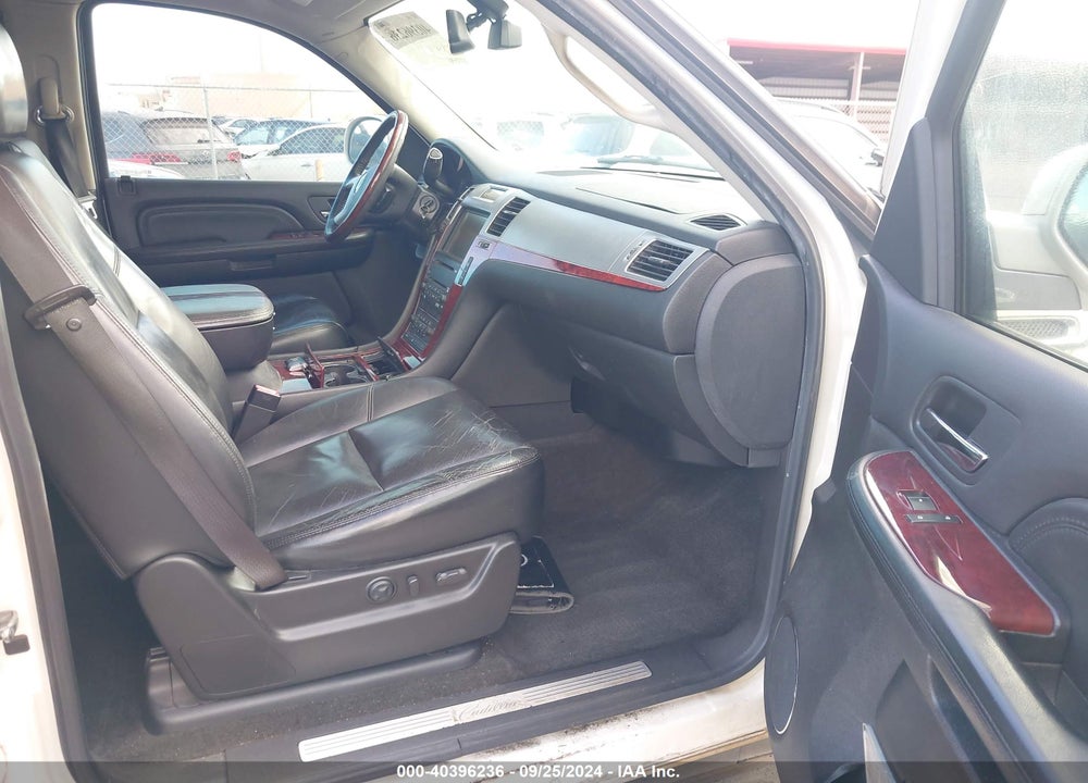 2008 CADILLAC ESCALADE EXT STANDARD VIN: 3GYFK62868G149881