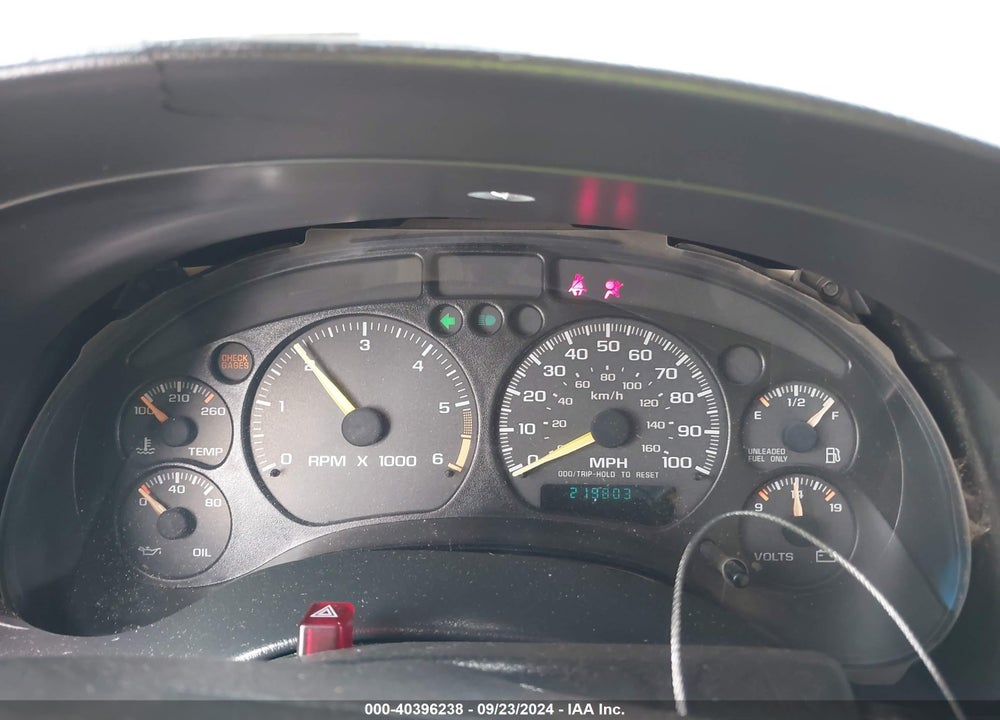 1998 GMC JIMMY SLS VIN: 1GKDT13WXW2517273