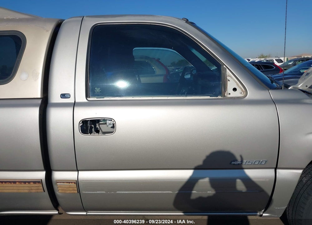 2001 CHEVROLET SILVERADO 1500 LS VIN: 1GCEC14V51Z197866