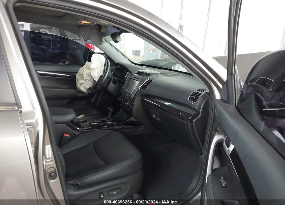2015 KIA SORENTO SX V6 VIN: 5XYKWDA72FG627408