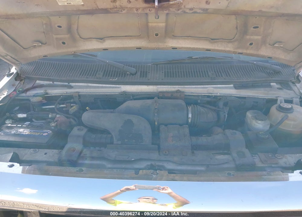 2009 FORD E-350 SUPER DUTY XL/XLT VIN: 1FBSS31L59DA15021