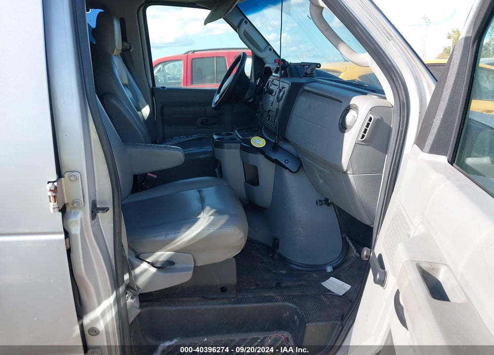 2009 FORD E-350 SUPER DUTY XL/XLT VIN: 1FBSS31L59DA15021