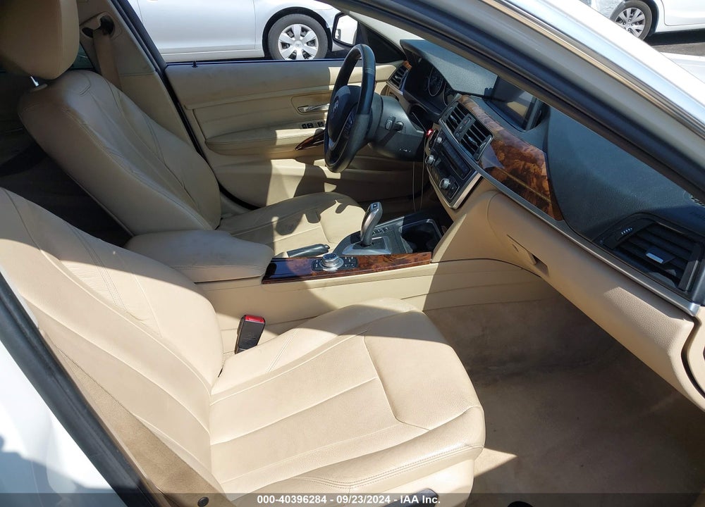 2013 BMW 328I XDRIVE VIN: WBA3B3C50DJ811682