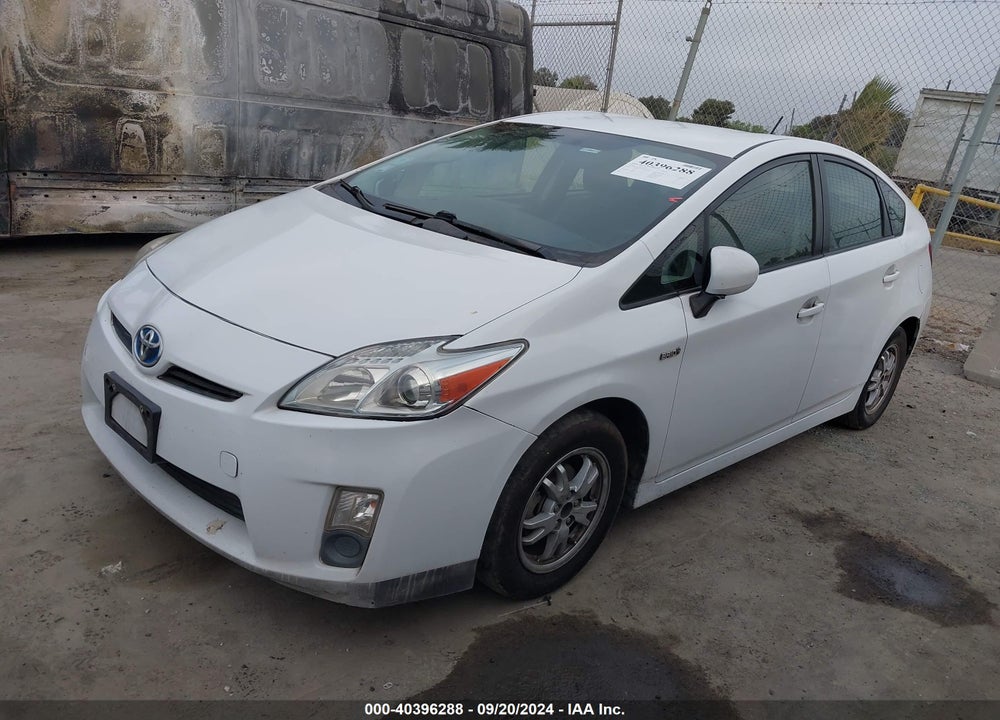 2011 TOYOTA PRIUS TWO VIN: JTDKN3DU6B5304187