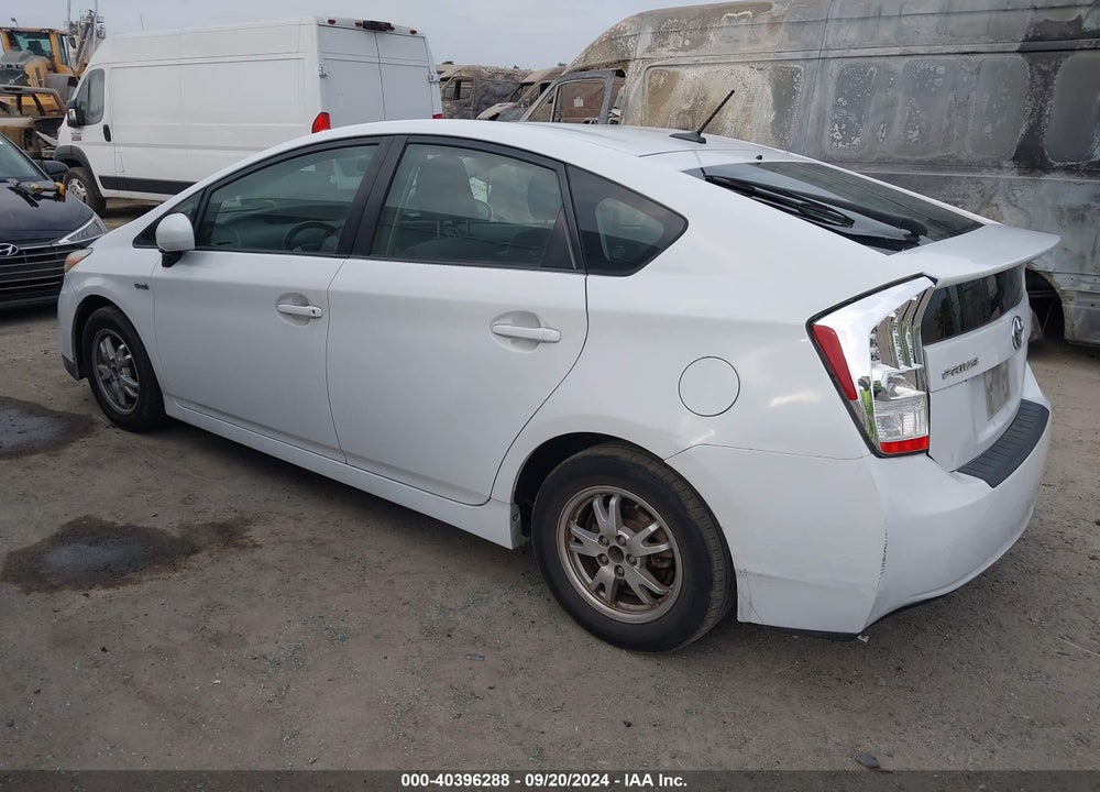 2011 TOYOTA PRIUS TWO VIN: JTDKN3DU6B5304187
