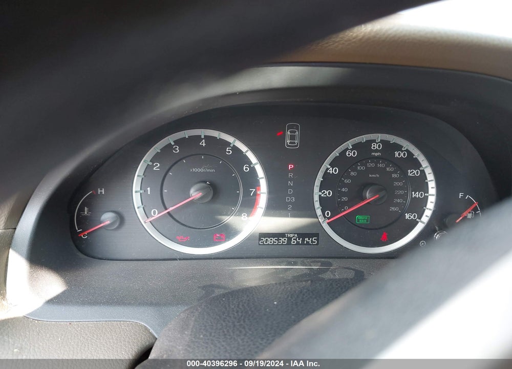 2010 HONDA ACCORD 2.4 LX VIN: 1HGCP2F38AA117540