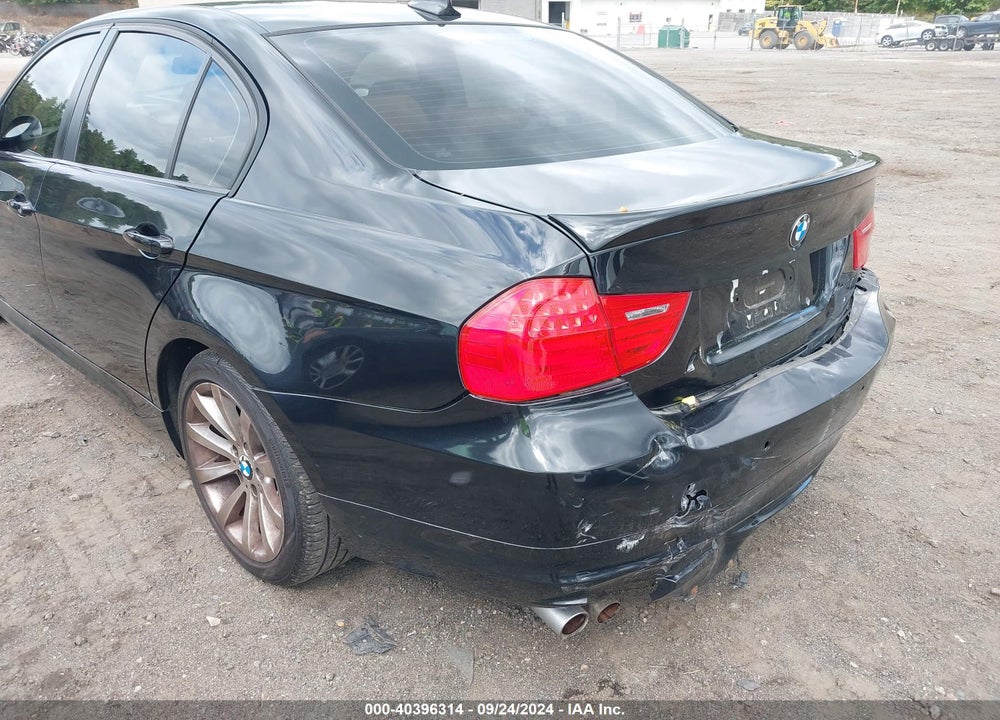2011 BMW 328I XDRIVE VIN: WBAPK7G56BNN70235