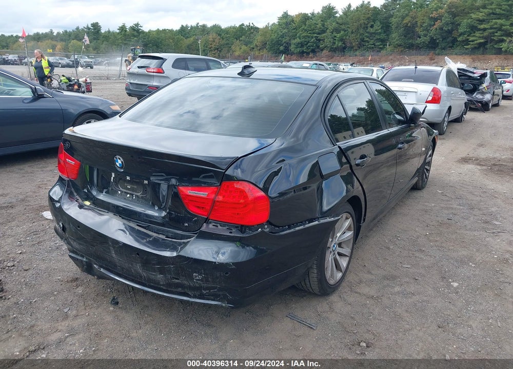 2011 BMW 328I XDRIVE VIN: WBAPK7G56BNN70235