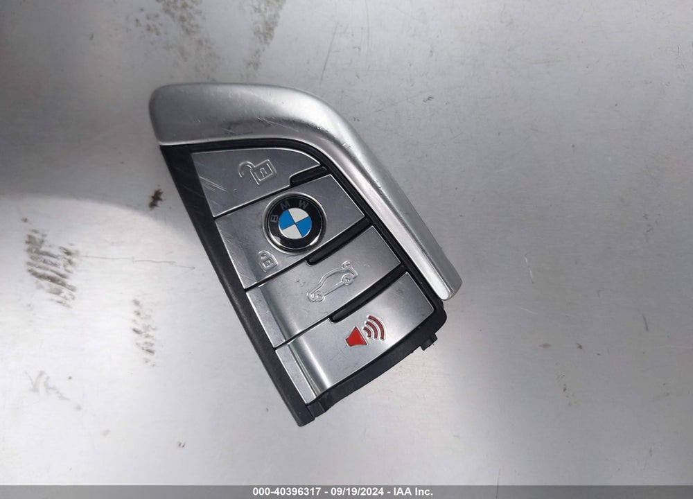 2019 BMW 530E IPERFORMANCE VIN: WBAJA9C5XKB392843