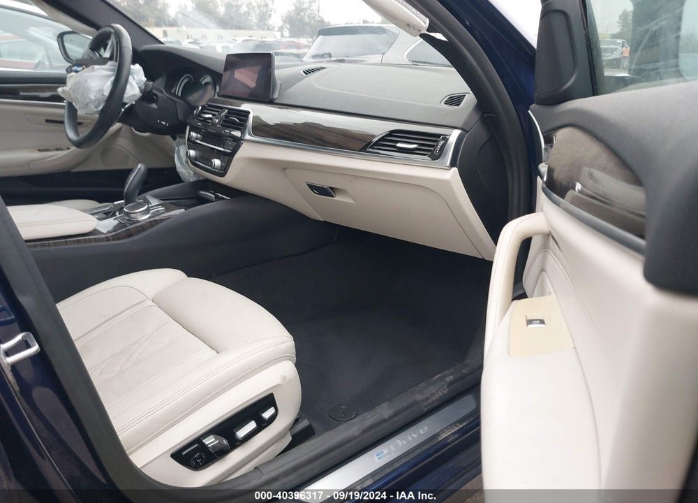 2019 BMW 530E IPERFORMANCE VIN: WBAJA9C5XKB392843