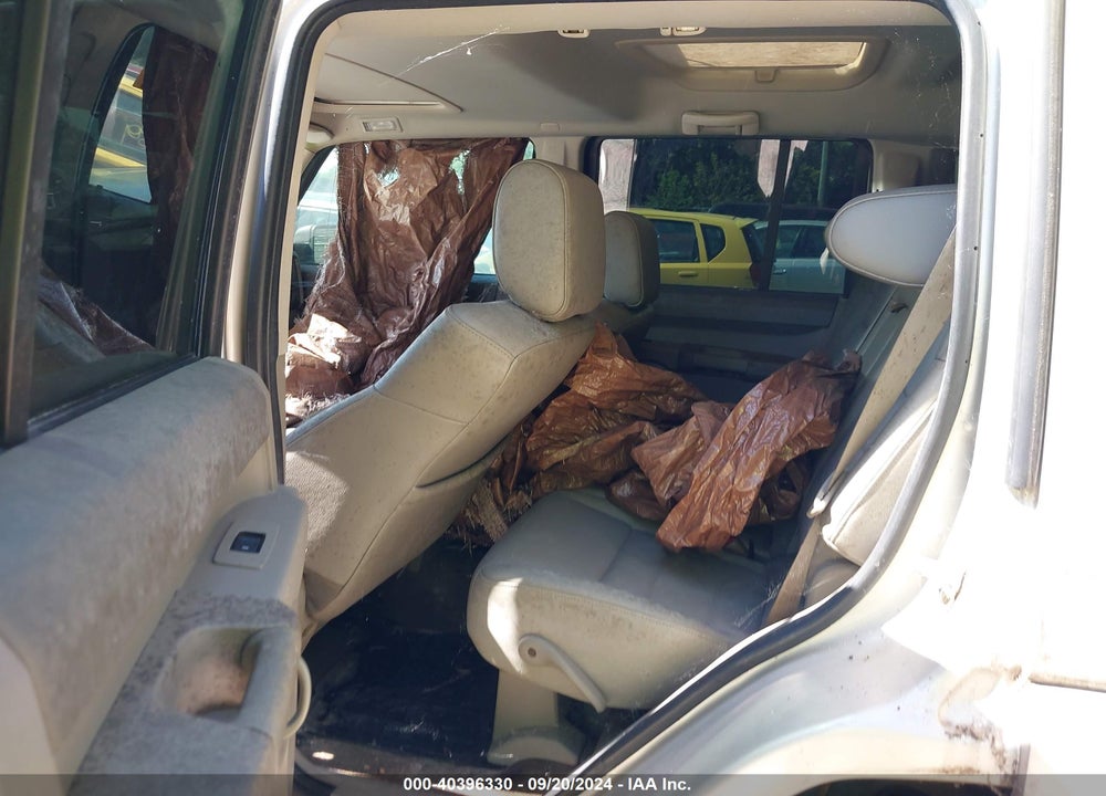 2006 JEEP COMMANDER VIN: 1J8HG48N06C367647