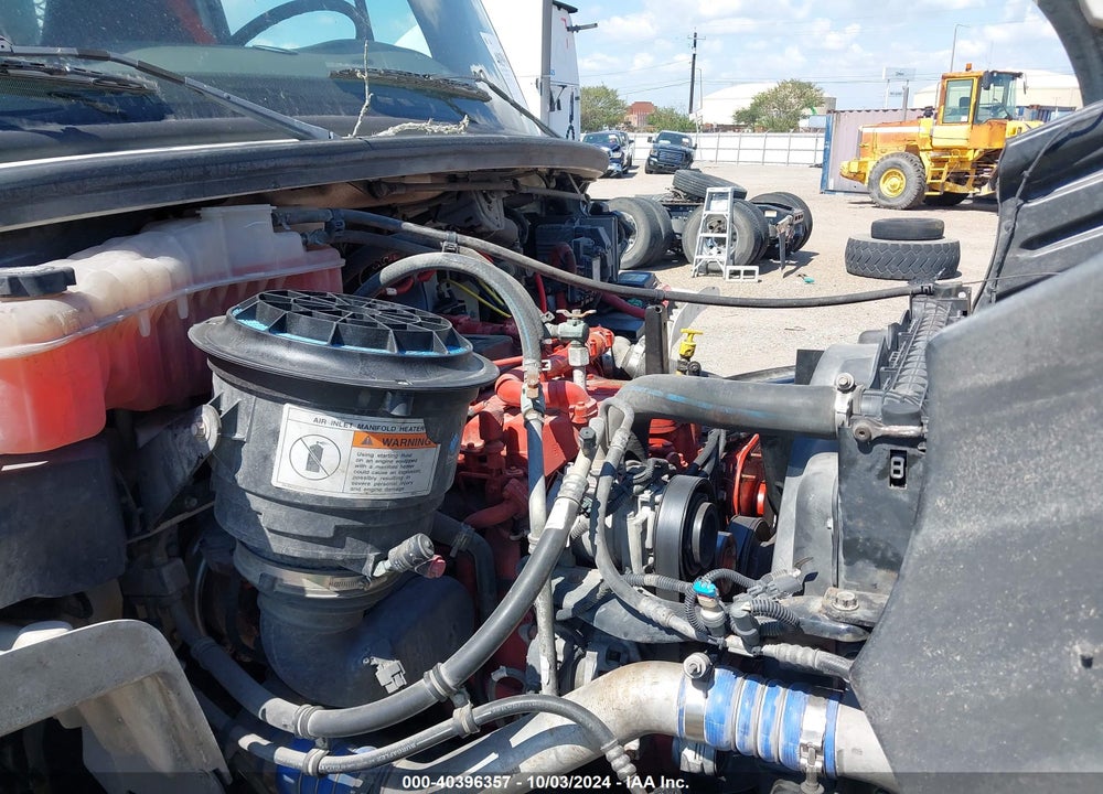 2017 FREIGHTLINER M2 106 VIN: 1FVHCYCY9HHJB0990