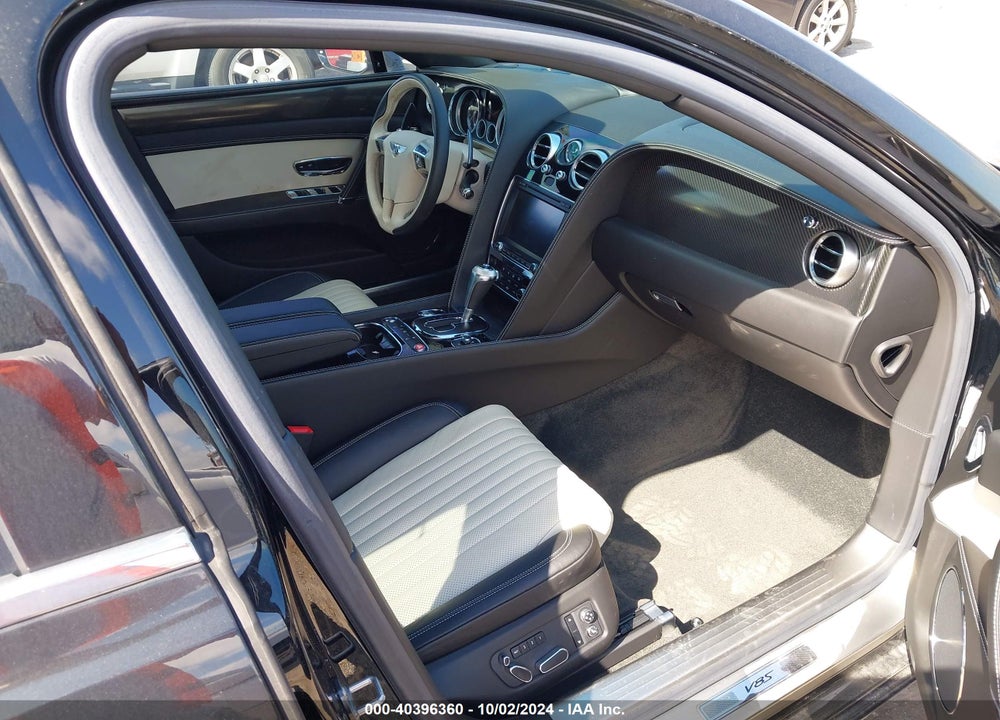 2018 BENTLEY FLYING SPUR V8 S VIN: SCBEH9ZA8JC071058