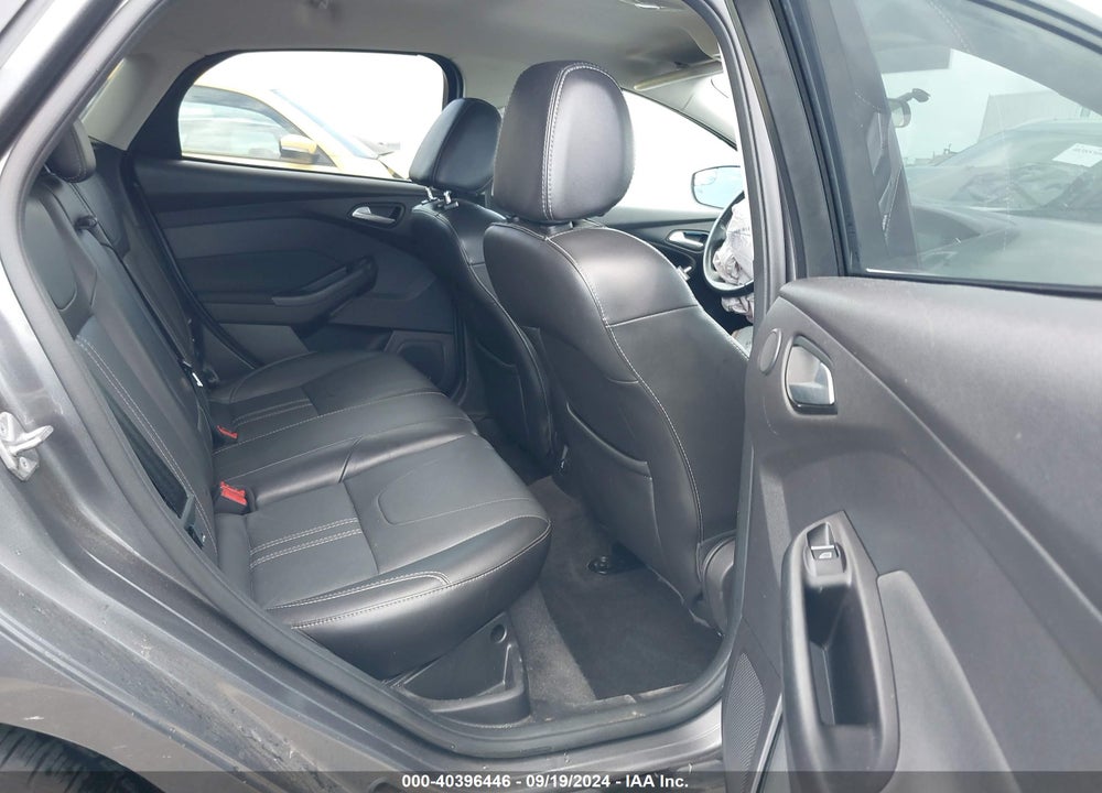 2014 FORD FOCUS TITANIUM VIN: 1FADP3N26EL312229
