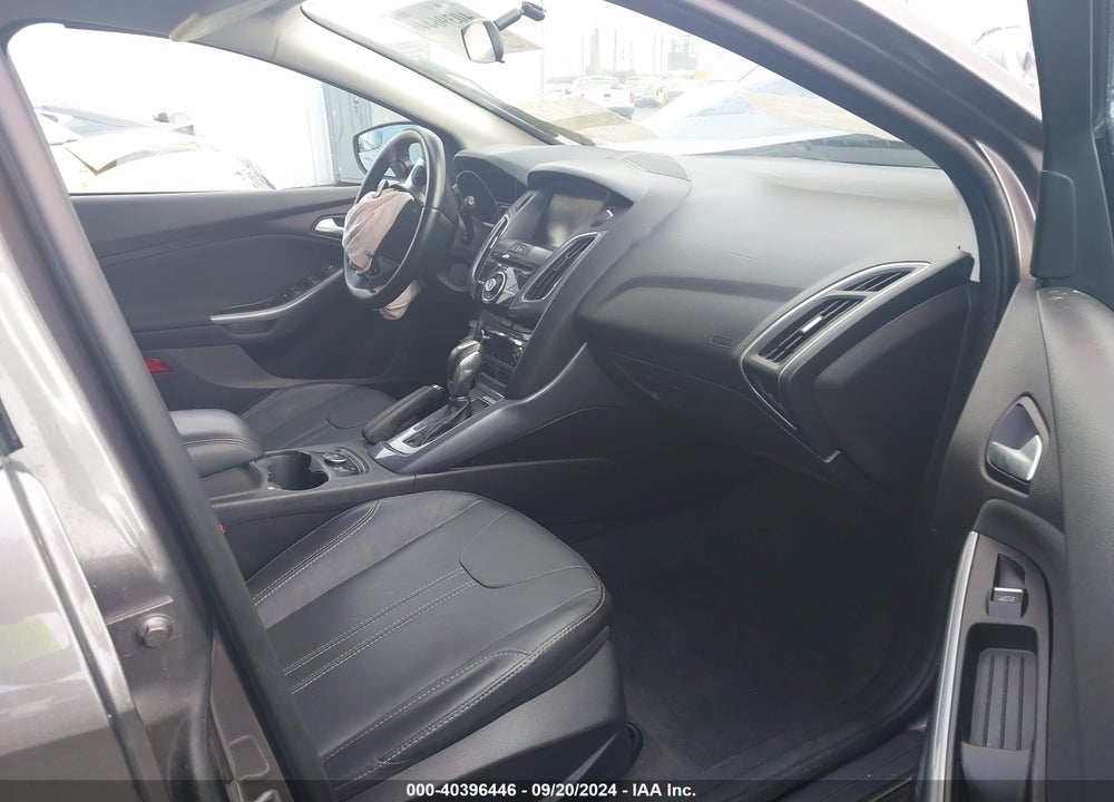 2014 FORD FOCUS TITANIUM VIN: 1FADP3N26EL312229