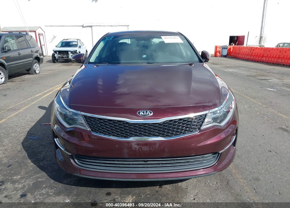 2018 KIA OPTIMA LX VIN: 5XXGT4L33JG219330