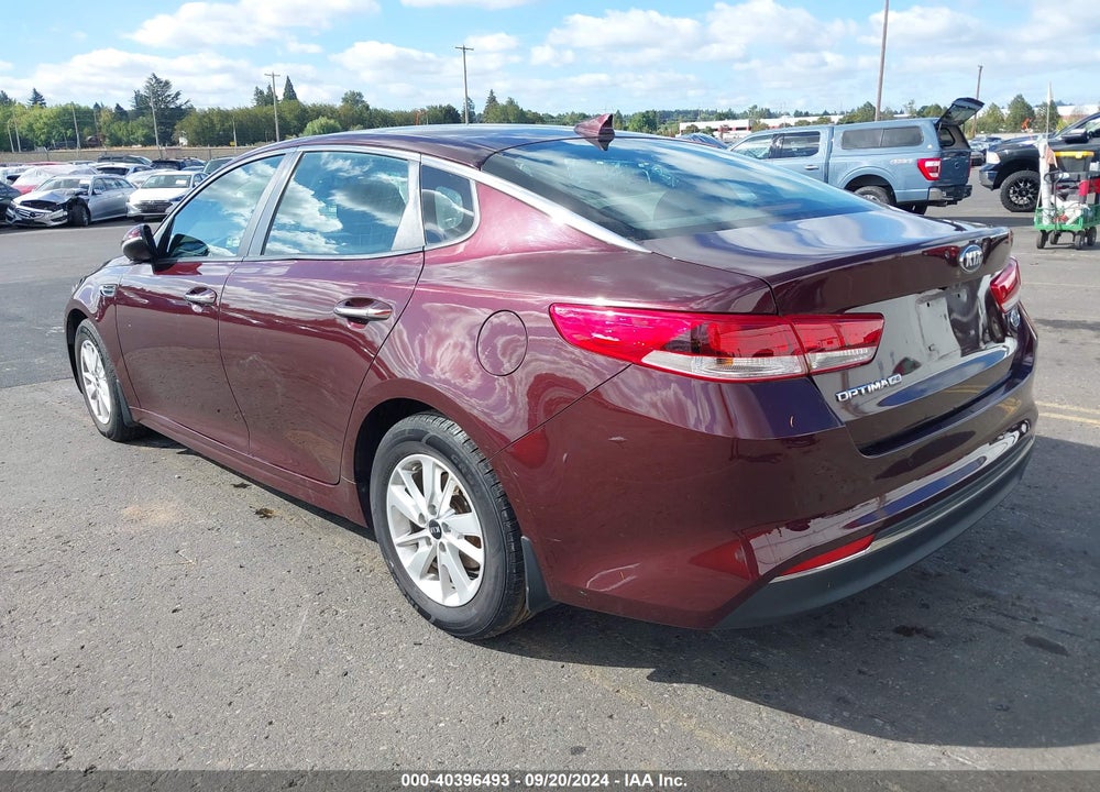 2018 KIA OPTIMA LX VIN: 5XXGT4L33JG219330