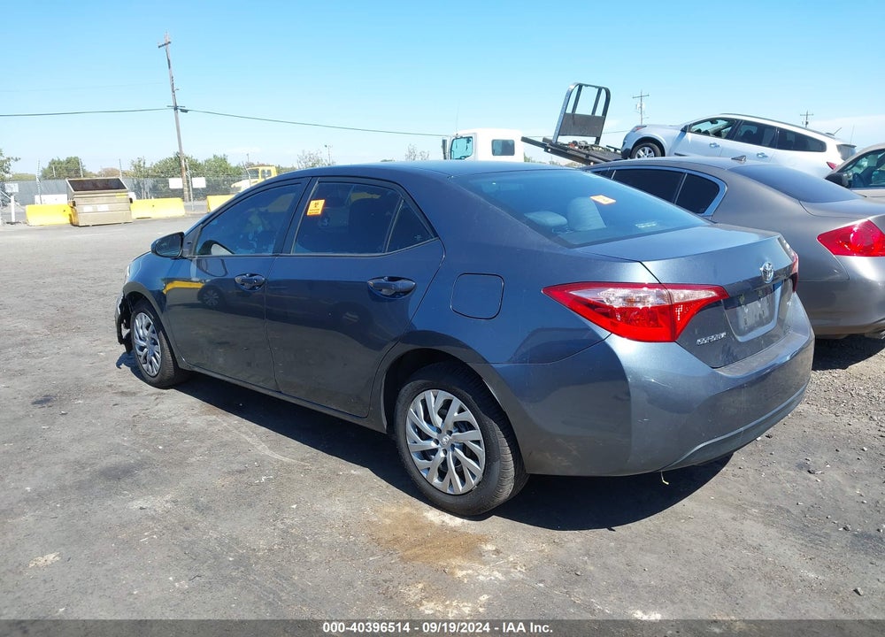 2019 TOYOTA COROLLA LE VIN: 2T1BURHE5KC238985