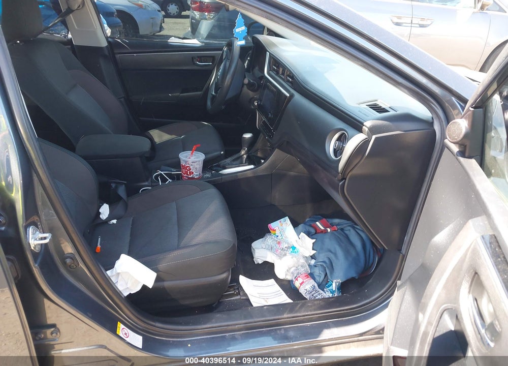 2019 TOYOTA COROLLA LE VIN: 2T1BURHE5KC238985