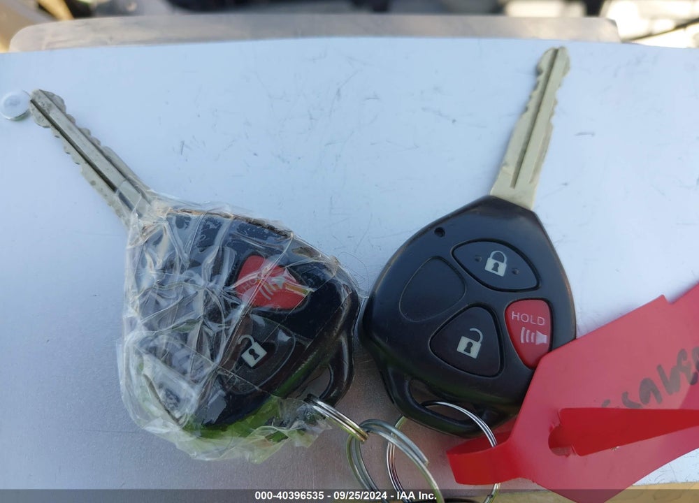 2012 TOYOTA YARIS LE VIN: JTDKTUD37CD535903