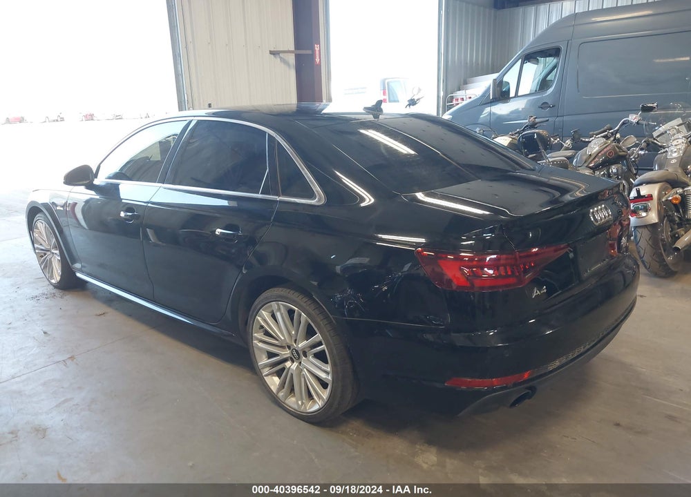2018 AUDI A4 2.0T TECH ULTRA PREMIUM/2.0T ULTRA PREMIUM VIN: WAULMAF42JA119663