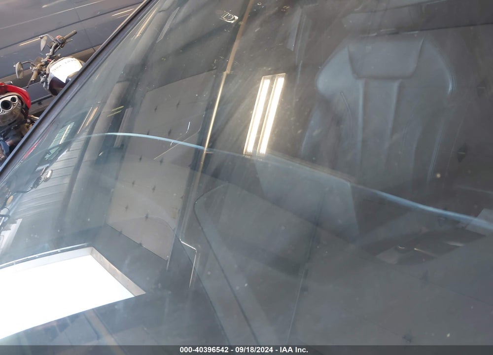 2018 AUDI A4 2.0T TECH ULTRA PREMIUM/2.0T ULTRA PREMIUM VIN: WAULMAF42JA119663