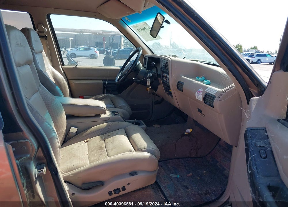 1992 FORD EXPLORER VIN: 1FMDU34X9NUA81865