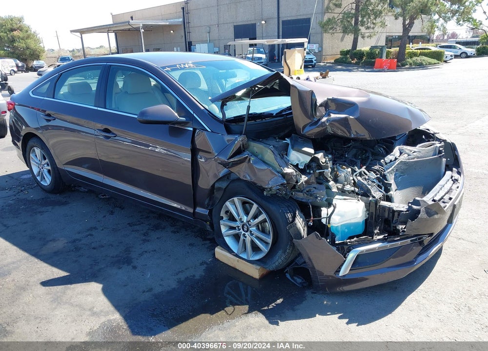 2015 HYUNDAI SONATA SE VIN: 5NPE24AF8FH145406
