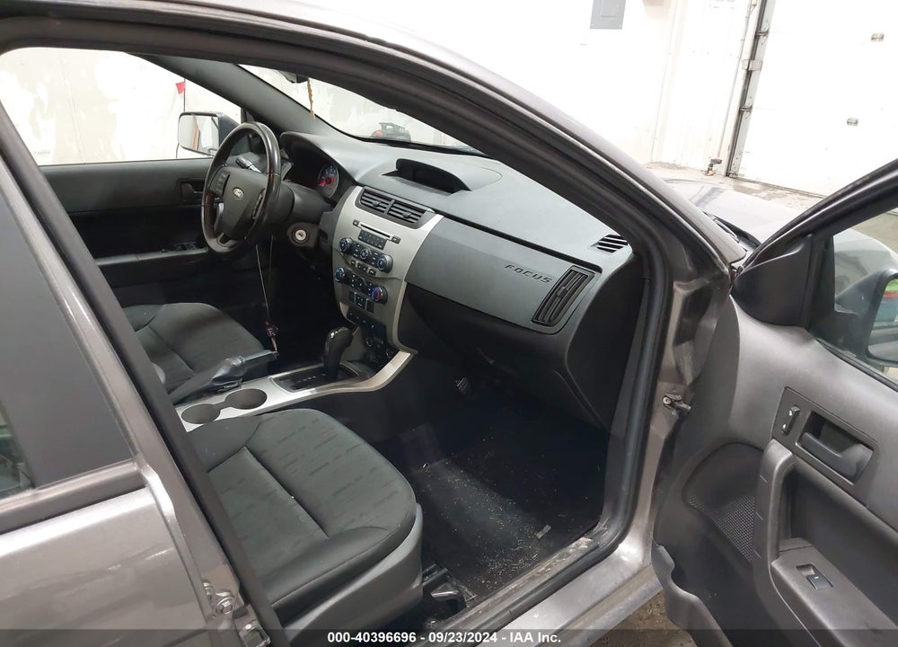 2011 FORD FOCUS SE VIN: 1FAHP3FN7BW181963